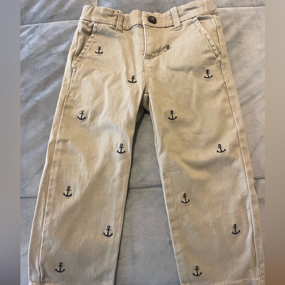Janie and Jack khaki pants with anchor emblem in navy blue. size 2T